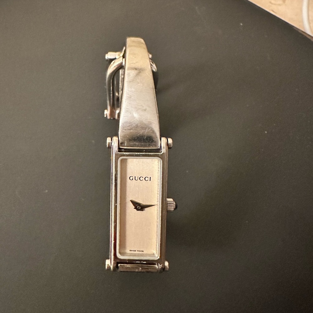 Gucci Watch View 4